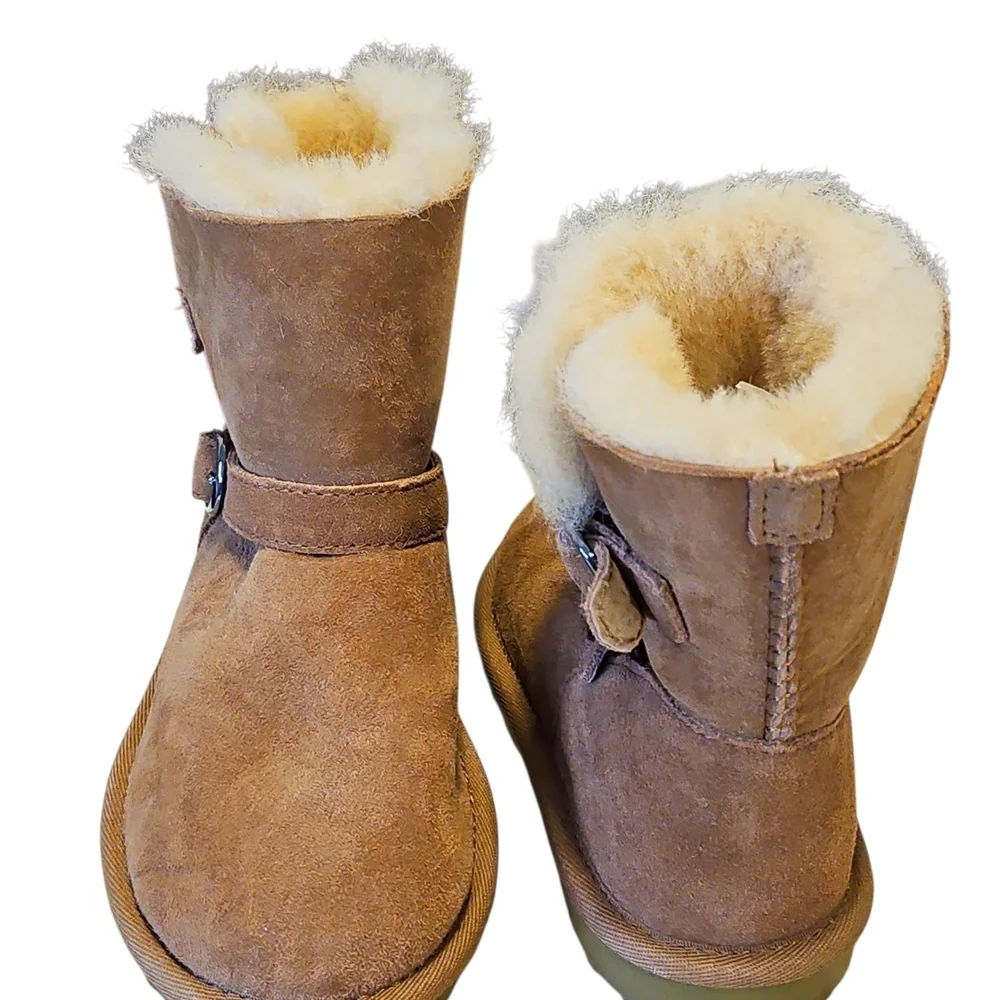 Tan Boots w/Buckles